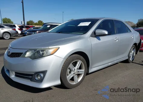 2012 Toyota Camry Se z USA, uszkodzony, nr VIN 4T1BF1FK2CU134975